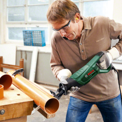 Bosch Tilki Kuyruğu Testere 710W PSA 700E