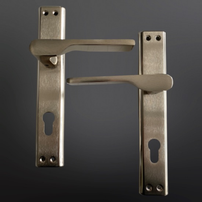 Gökçe Aynalı Yale Kapı Kolu Nikel Saten